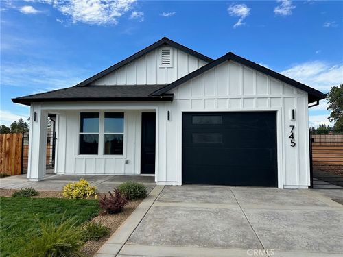 745 Spring Ln, Paradise, CA, 95969 | Card Image