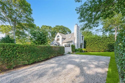 24 Crestview Dr, Remsenburg, NY, 11960-2074 | Card Image