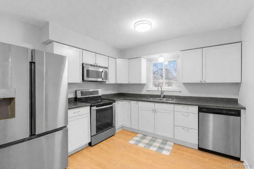 513 Stoddard Ave, East Lansing, MI, 48823-3626 | Card Image