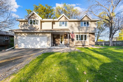 2904 Silver Lake Ct Ne, Saint Anthony, MN, 55421-3453 | Card Image