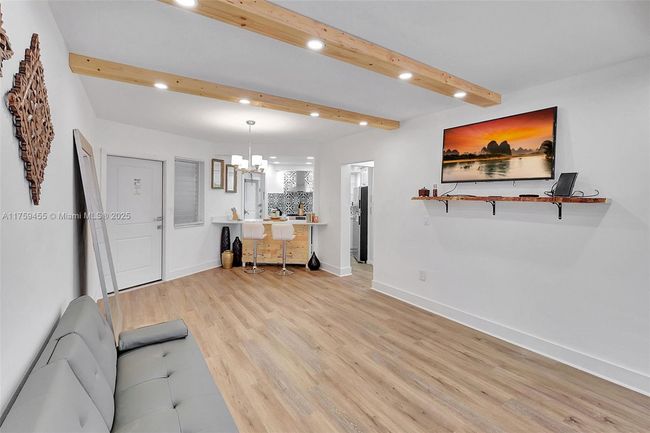 APT-142 - 18740 Ne 18 Th Ave, Condo with 1 bedrooms, 1 bathrooms and null parking in Miami FL | Image 10