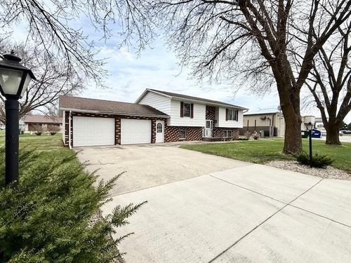 14 1st St Nw, Fairfax, MN, 55332-3172 | Card Image