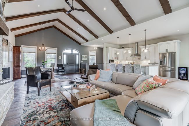 89 Gentlebreeze Dr, House other with 4 bedrooms, 4 bathrooms and 16 parking in Plainfield ON | Image 12