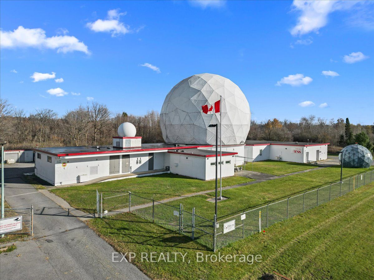 Commercial Lease in Carp - Huntley Ward