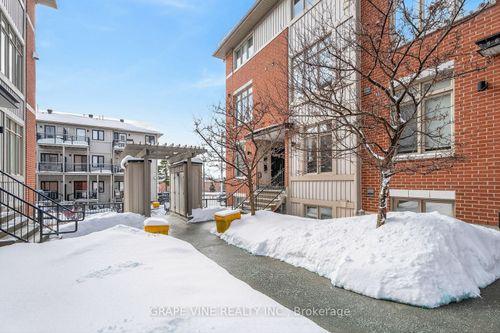 4-795 Montreal Rd, Ottawa, ON, K1K0S9 | Card Image
