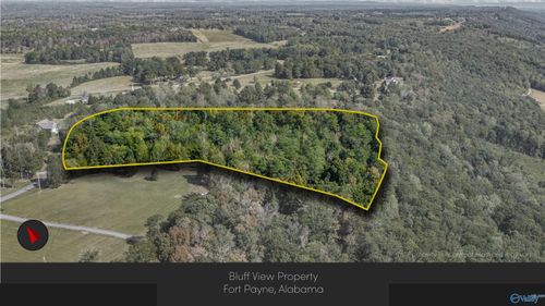211 Bluff View Dr, Fort Payne, AL, 35968-5407 | Card Image