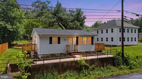 170 Kearneysville Pike, KEARNEYSVILLE, WV, 25430-3009 | Card Image