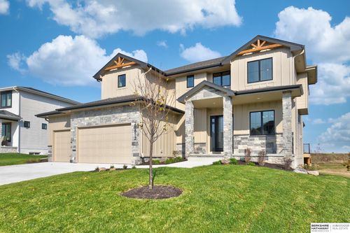 10419 S 191st Ave, Omaha, NE, 68136-6570 | Card Image