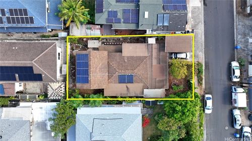 1058 Puolo Dr, Honolulu, HI, 96818-1123 | Card Image