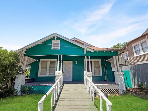 406 E North St, Victoria, TX, 77901-6642 | Card Image