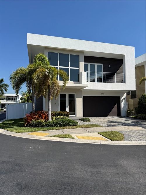 9791 Nw 75th St, Doral, FL, 33178-3423 | Card Image