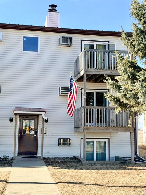 1416 B3 Michigan St, Storm Lake, IA, 50588 | Card Image