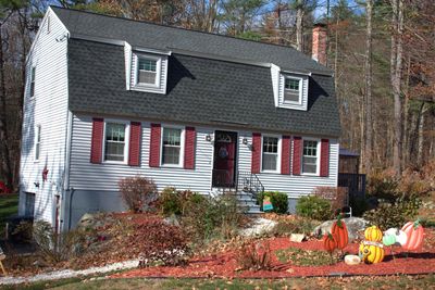 37 Sheldon Road, House other with 4 bedrooms, 2 bathrooms and null parking in Derry NH | Image 1