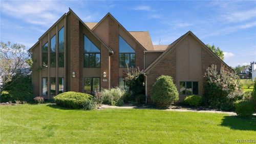 5553 Hidden Pines Ct, Buffalo, NY, 14221-2844 | Card Image