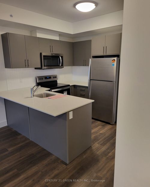 313-103 Roger St, Waterloo, ON, N2J0G2 | Card Image