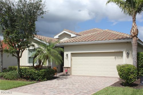 2571 Laurentina Ln, CAPE CORAL, FL, 33909-5281 | Card Image