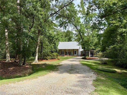 111 Jasmine Dr, Covington, LA, 70433-9177 | Card Image