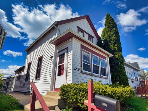 1209 Monroe Avenue, Milwaukee, WI, 53172 | Card Image