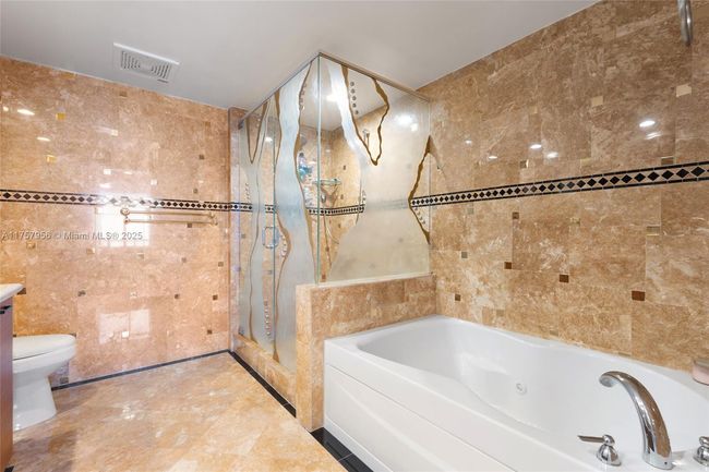 APT-4808 - 50 Biscayne Blvd, Condo with 2 bedrooms, 2 bathrooms and null parking in Miami FL | Image 38