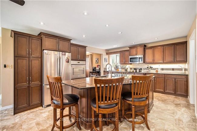 534 County Rd 1 Road, House other with 3 bedrooms, 3 bathrooms and 6 parking in Elizabethtown Kitley ON | Image 5
