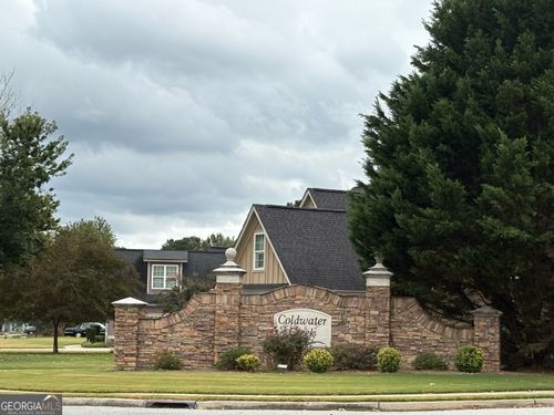 1082 Coldwater Dr, Griffin, GA, 30224-8927 | Card Image