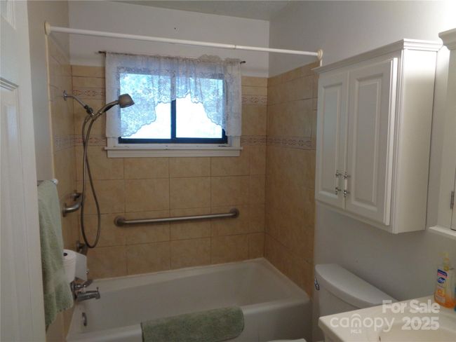 435 Upper Glady Fork Rd, House other with 2 bedrooms, 2 bathrooms and null parking in Candler NC | Image 39