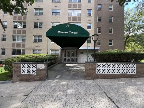 8d-30 Lake St, White Plains, NY, 10603 | Card Image