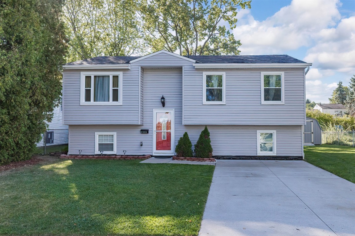 34th St, Erie, PA 16504