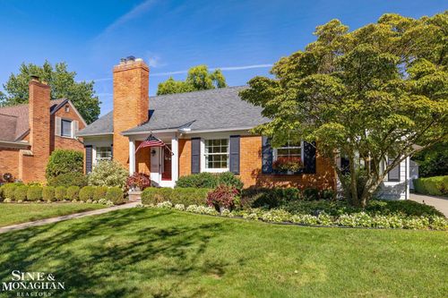 1782 Hollywood Ave, Grosse Pointe Woods, MI, 48236-1373 | Card Image