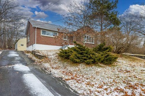 282 Rocky Lake Dr, Bedford, NS, B4A2T2 | Card Image