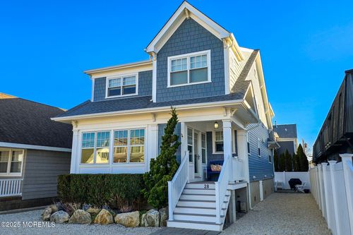 28 Bryn Mawr Ave, Lavallette, NJ, 08735-2004 | Card Image