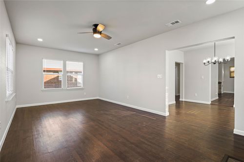 820 W College St, Sherman, TX, 75092-5703 | Card Image