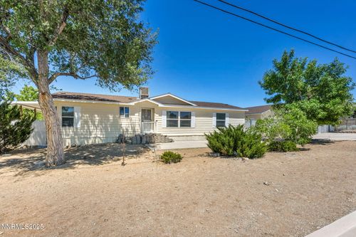 575 E 6th Avenue, Sun Valley, NV, 89433 | Card Image