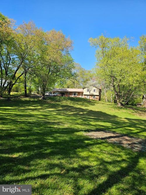 3059 Fox Mill Rd, OAKTON, VA, 22124-1216 | Card Image