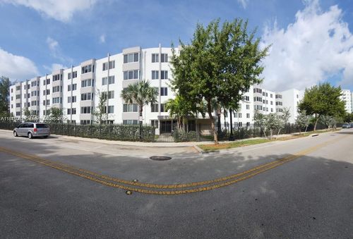 apt-506-250 180th Dr, Sunny Isles Beach, FL, 33160-2767 | Card Image
