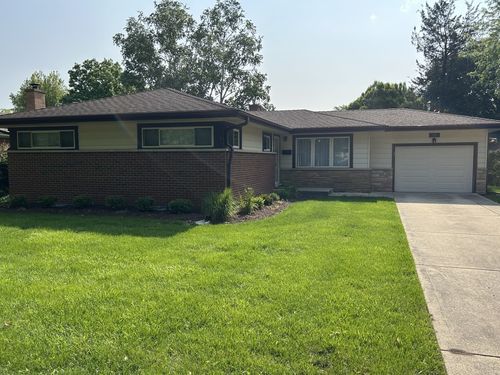 105 Phelps Ave, Arlington Heights, IL, 60004-6529 | Card Image