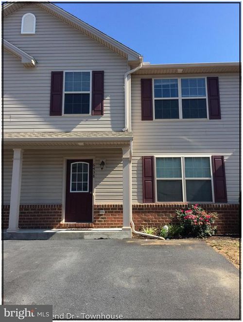 6438 Creekbend Dr, MECHANICSBURG, PA, 17050-4002 | Card Image