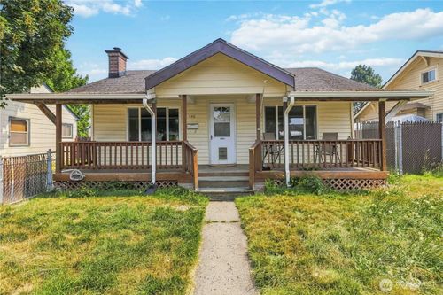 440 20th Ave, Longview, WA, 98632-1428 | Card Image