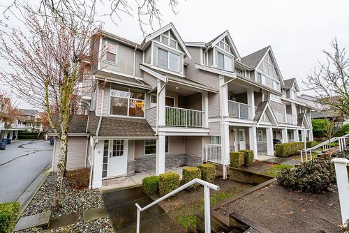 6 - 6555 192 A Street, Townhouse with 3 bedrooms, 2 bathrooms and 4 parking in Surrey BC | Card Image