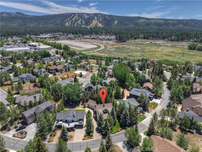 375 Meadow Cir N, House other with 4 bedrooms, 3 bathrooms and 2 parking in Big Bear Lake CA | Image 61