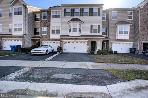 536 Van Dyke Cir, NEWARK, DE, 19702-6704 | Card Image