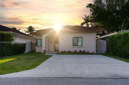 2030 Sw 60th Ave, Miami, FL, 33155-2259 | Card Image