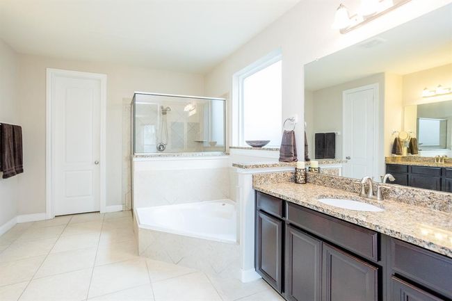 4622 Regal Shadow Ln, House other with 6 bedrooms, 4 bathrooms and 2 parking in Sugar Land TX | Image 17