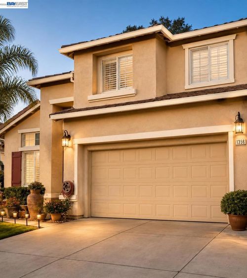 1356 Gentry Ln, Tracy, CA, 95377-7938 | Card Image