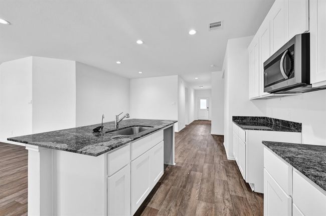 *Images and 3D tour is for illustration only and options may vary from home as built. | Image 16