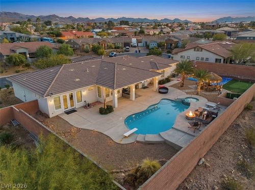 428 Emily Crossing Ct, Henderson, NV, 89015-5689 | Card Image