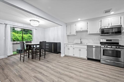 361 Skyline Dr, Pomona, NY, 10970-2502 | Card Image