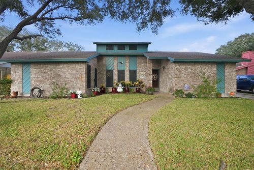 4218 Beard Dr, Corpus Christi, TX, 78413-2010 | Card Image