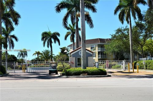 apt-203-8590 Sw 212th St, Cutler Bay, FL, 33189-3371 | Card Image