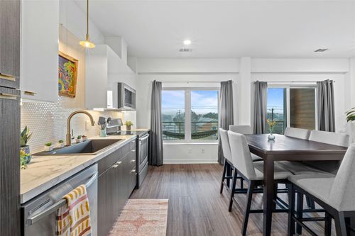 402-4361 S Congress Ave, Austin, TX, 78745-1292 | Card Image